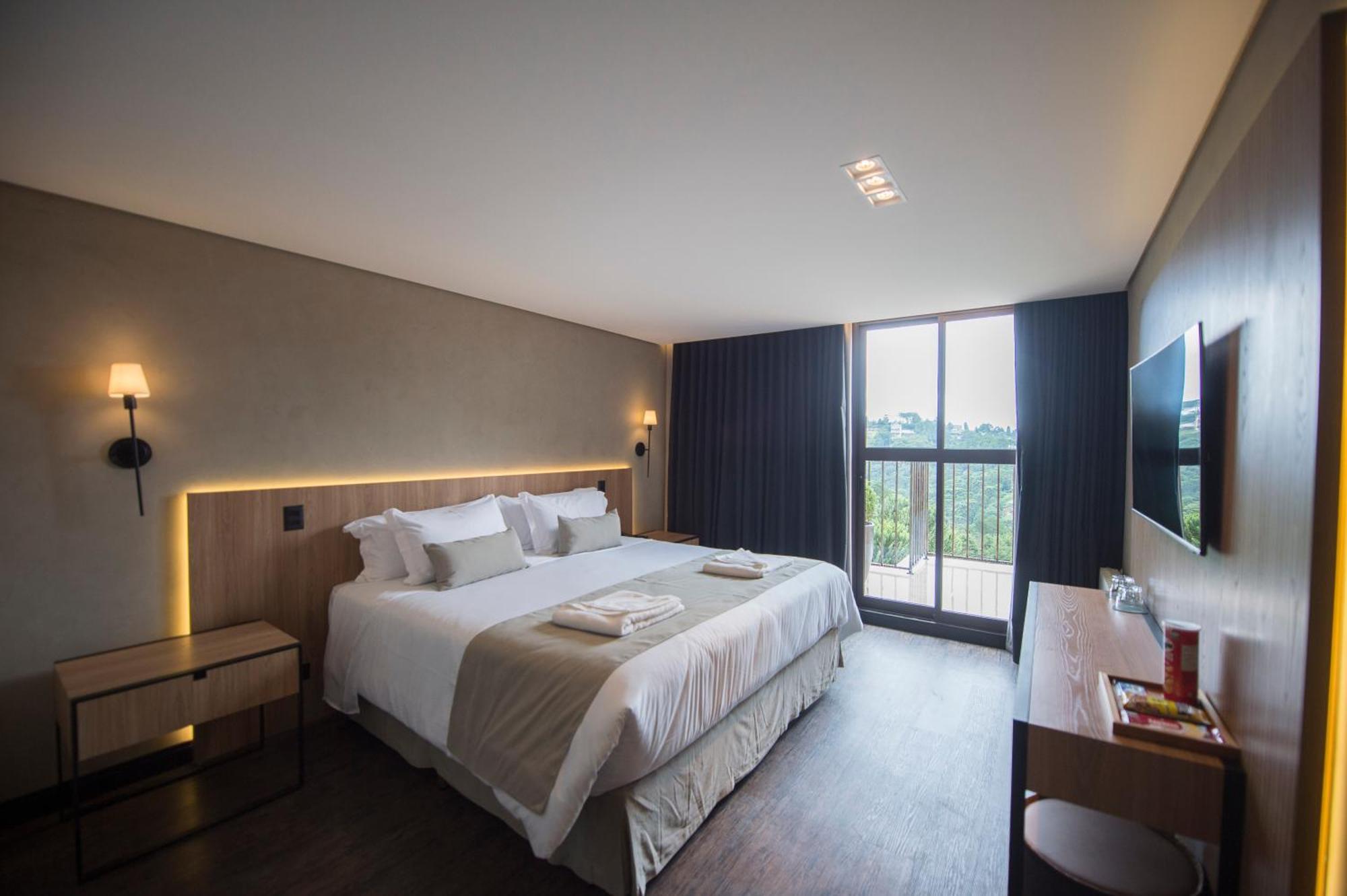 Pinot Hotel Campos do Jordao Bagian luar foto