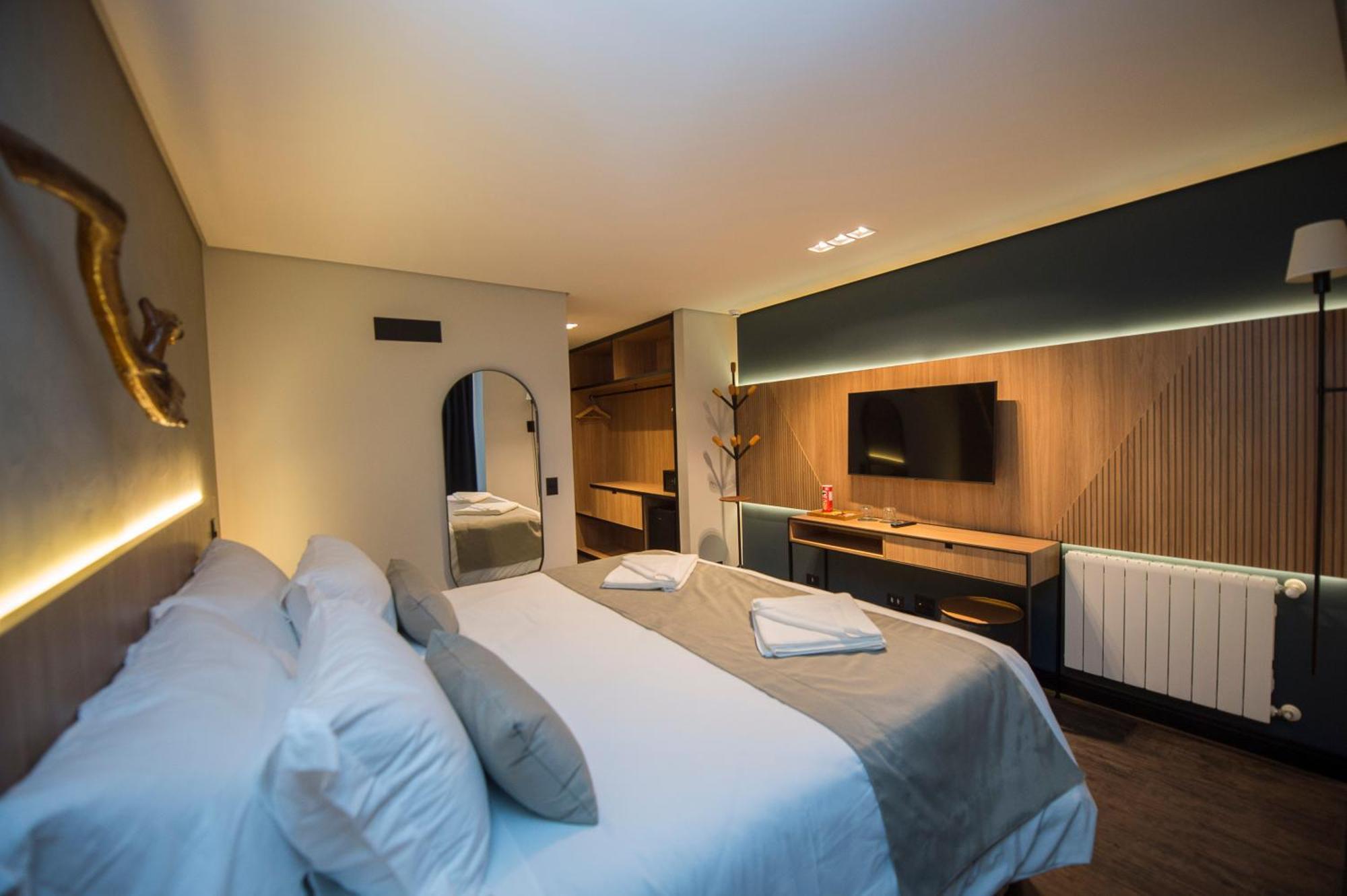 Pinot Hotel Campos do Jordao Bagian luar foto