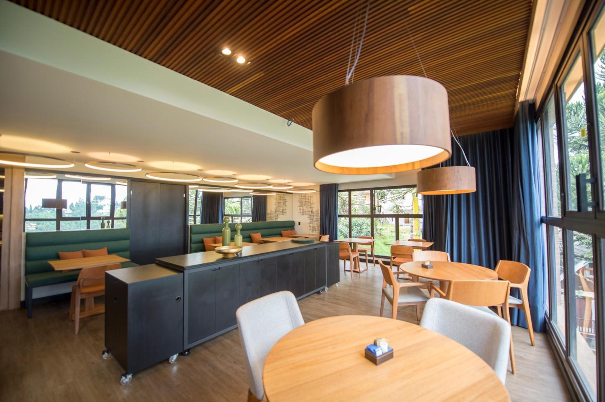Pinot Hotel Campos do Jordao Bagian luar foto
